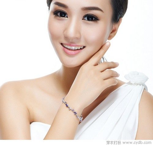 女人身上怎么能少得了飾品